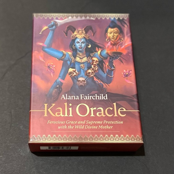 Alana Fairchild Kali Oracle Deck - Picture 2 of 2